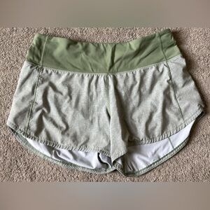 Lululemon Heather Green Women's Speed Up Shorts- 6 tall size